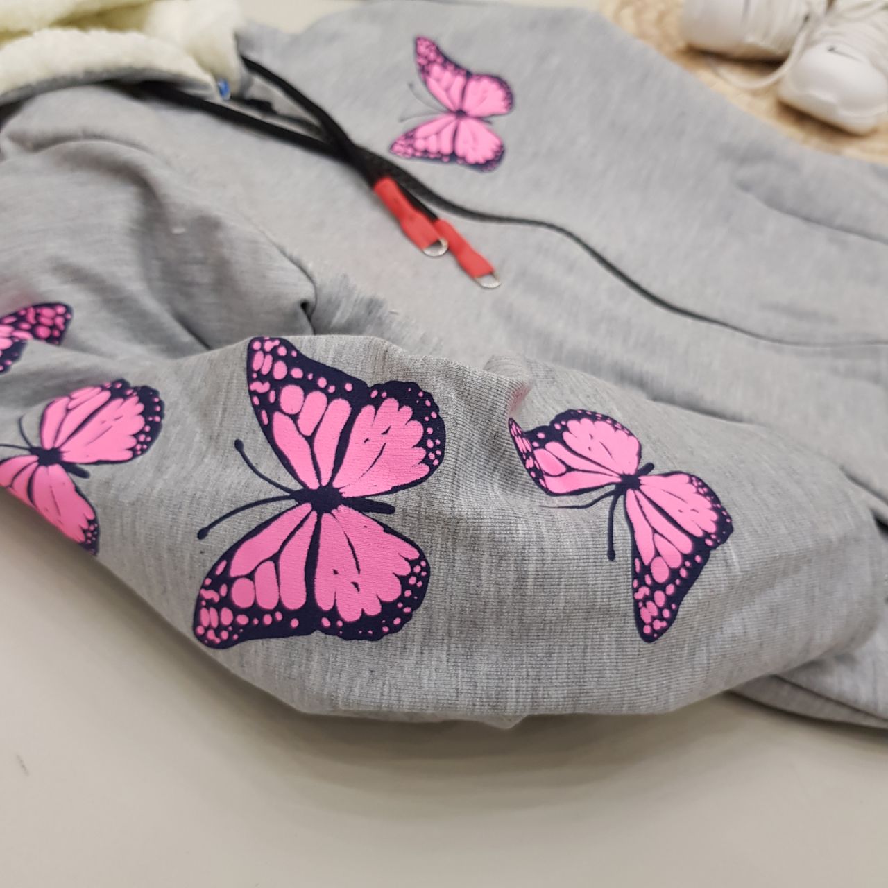 عکس سوییشرت پروانه - شماره 4