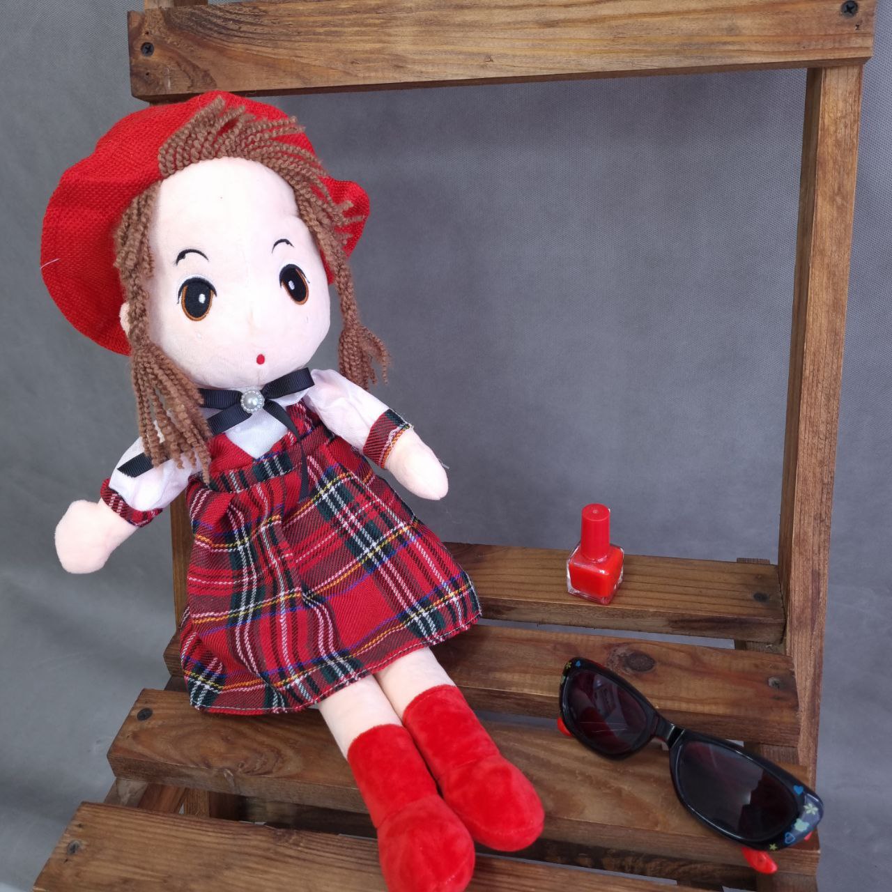 عکس عروسک دختر چهارخونه سایزبزرگ - شماره 1