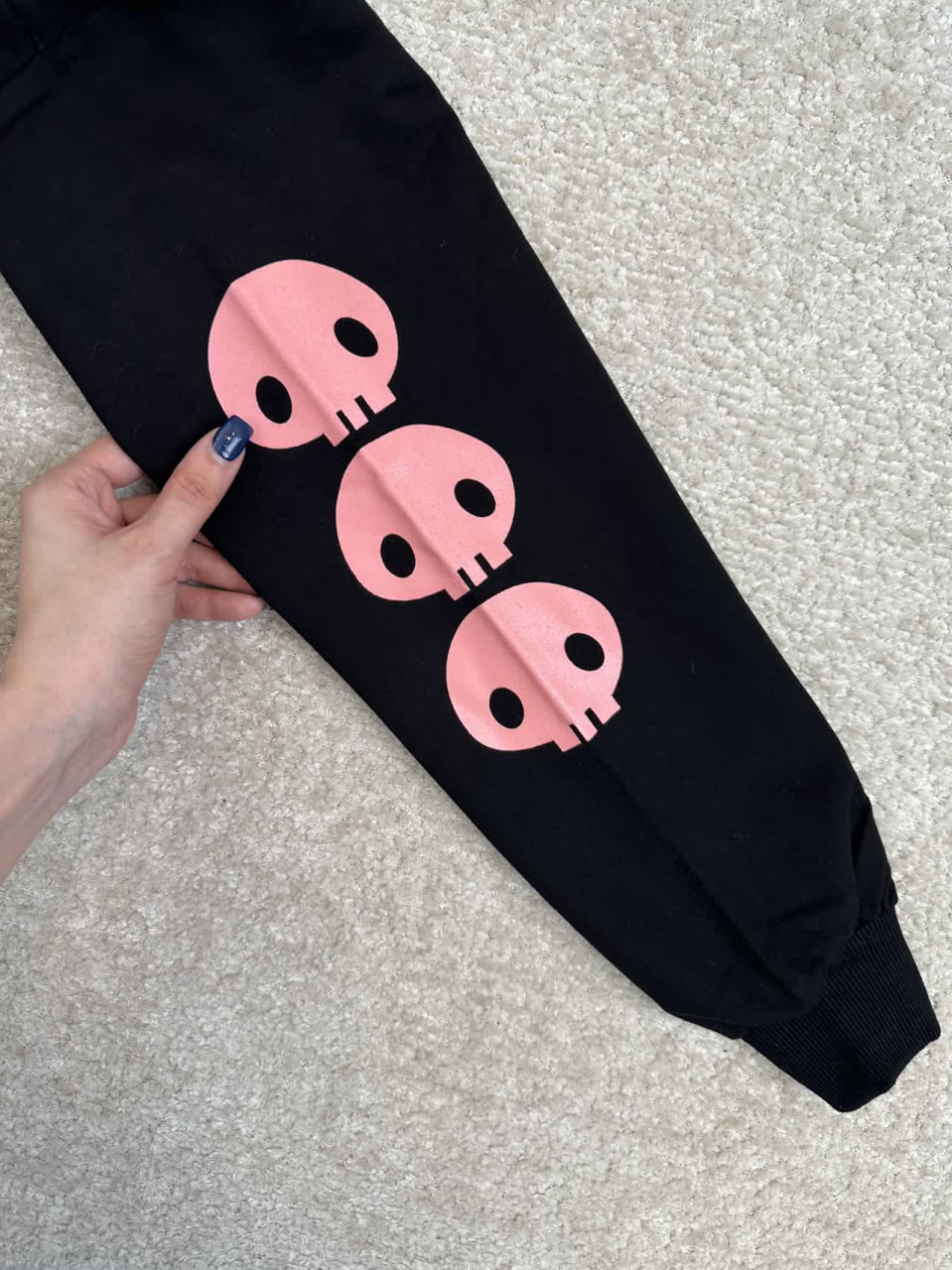 عکس کراپ شلوار کورومی مشکی - شماره 8