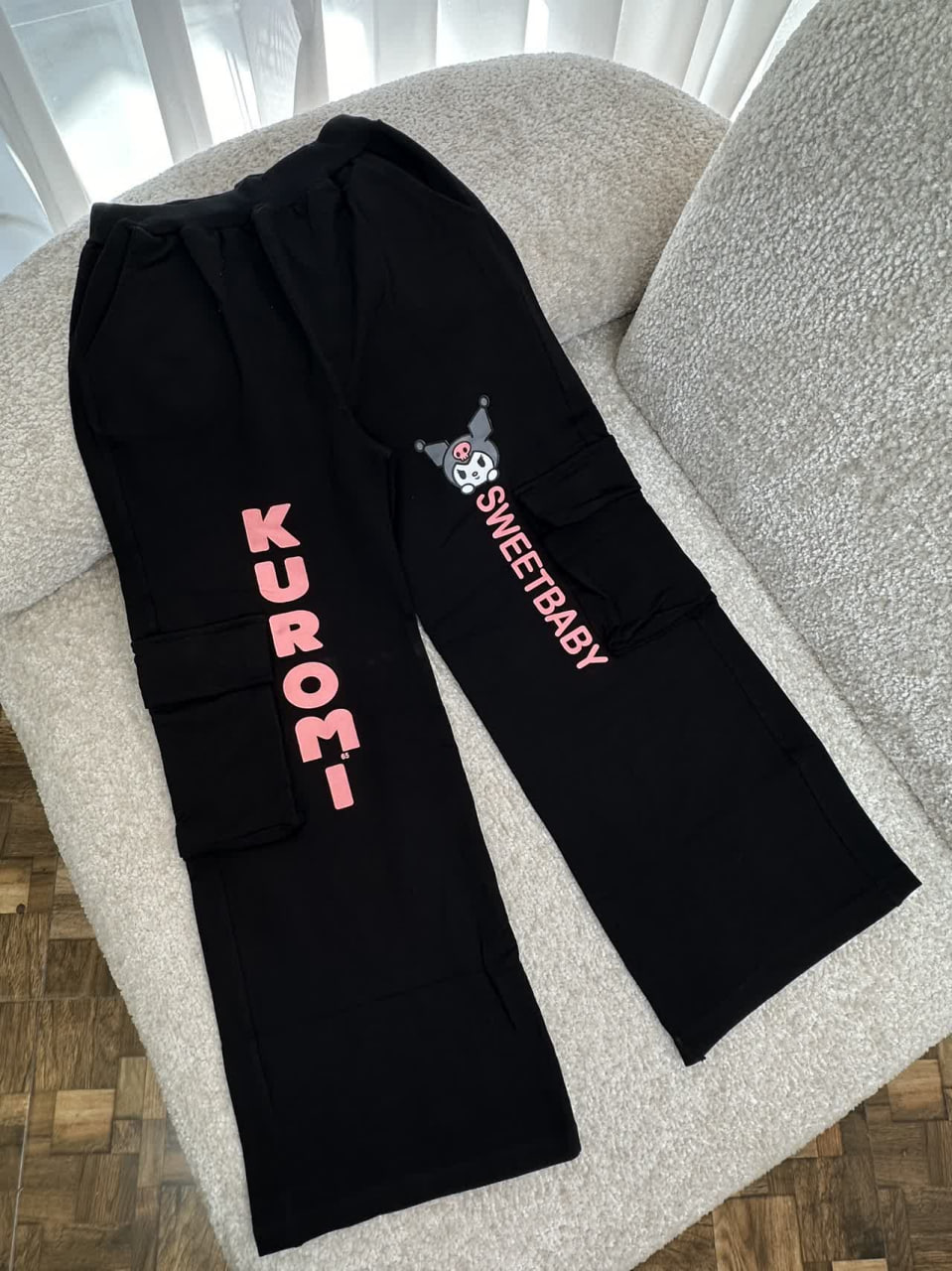 عکس کراپ شلوار کورومی مشکی - شماره 3