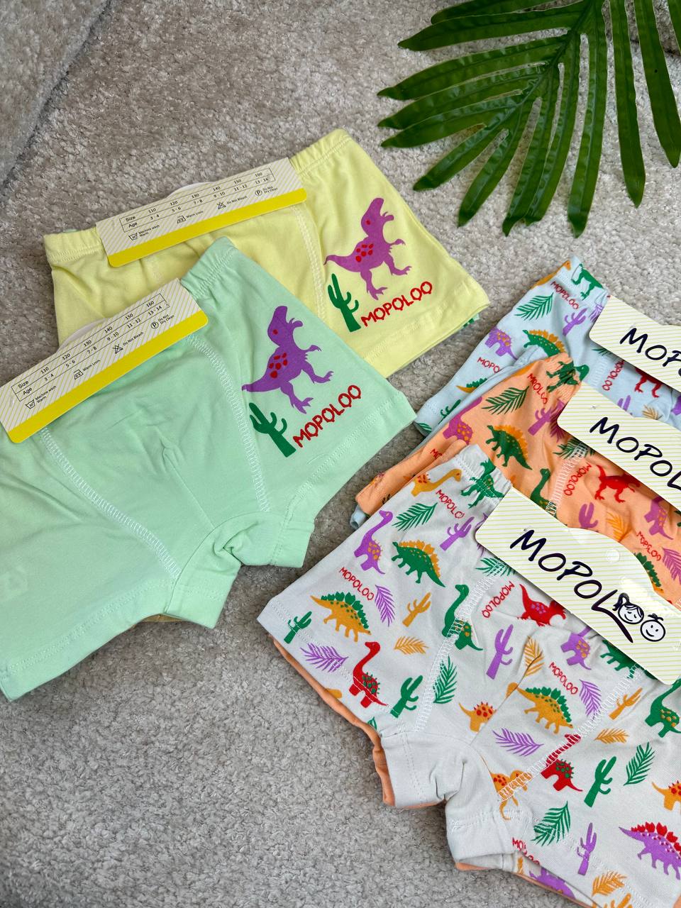 عکس شورت پادار دایناسور - شماره 1