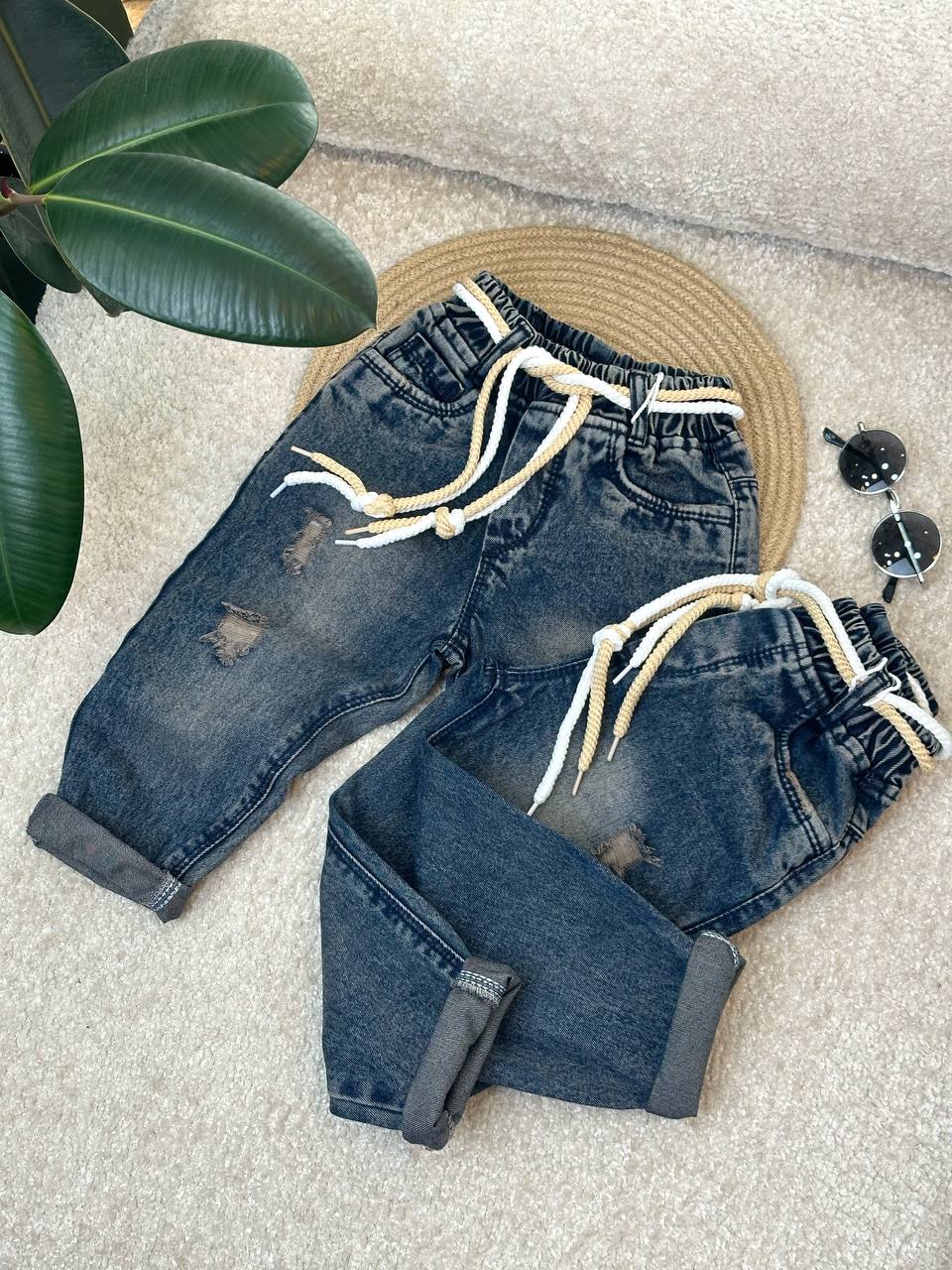 عکس تک شلوار لی تیره - شماره 1