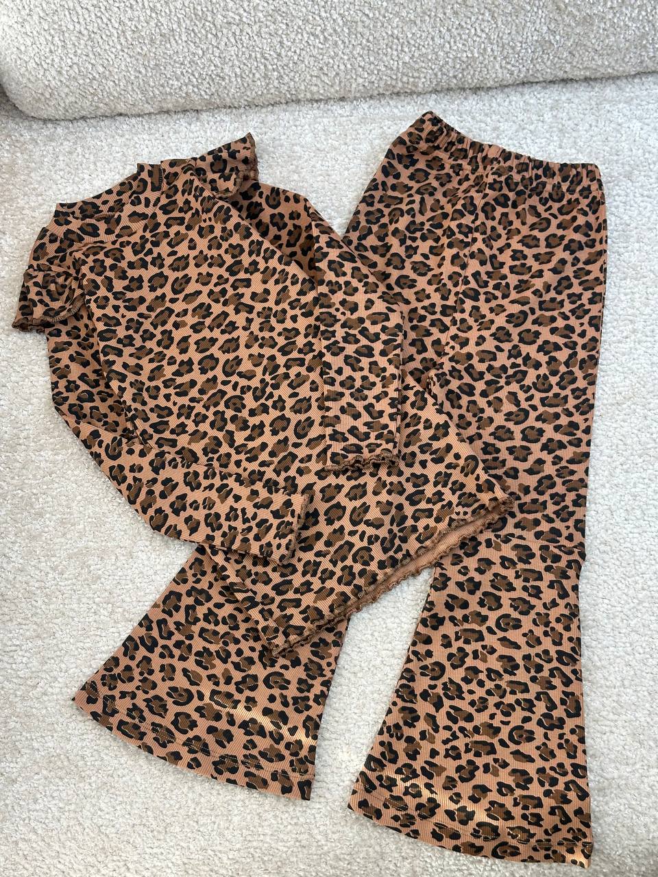 عکس بلوز شلوار پلنگی نیلا - شماره 3