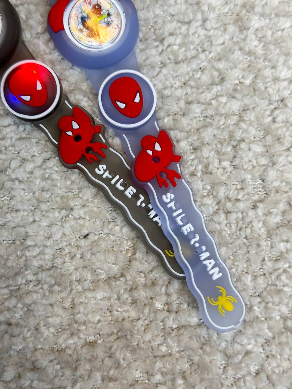 عکس ساعت چراغدار مرد عنکبوتی - شماره 3