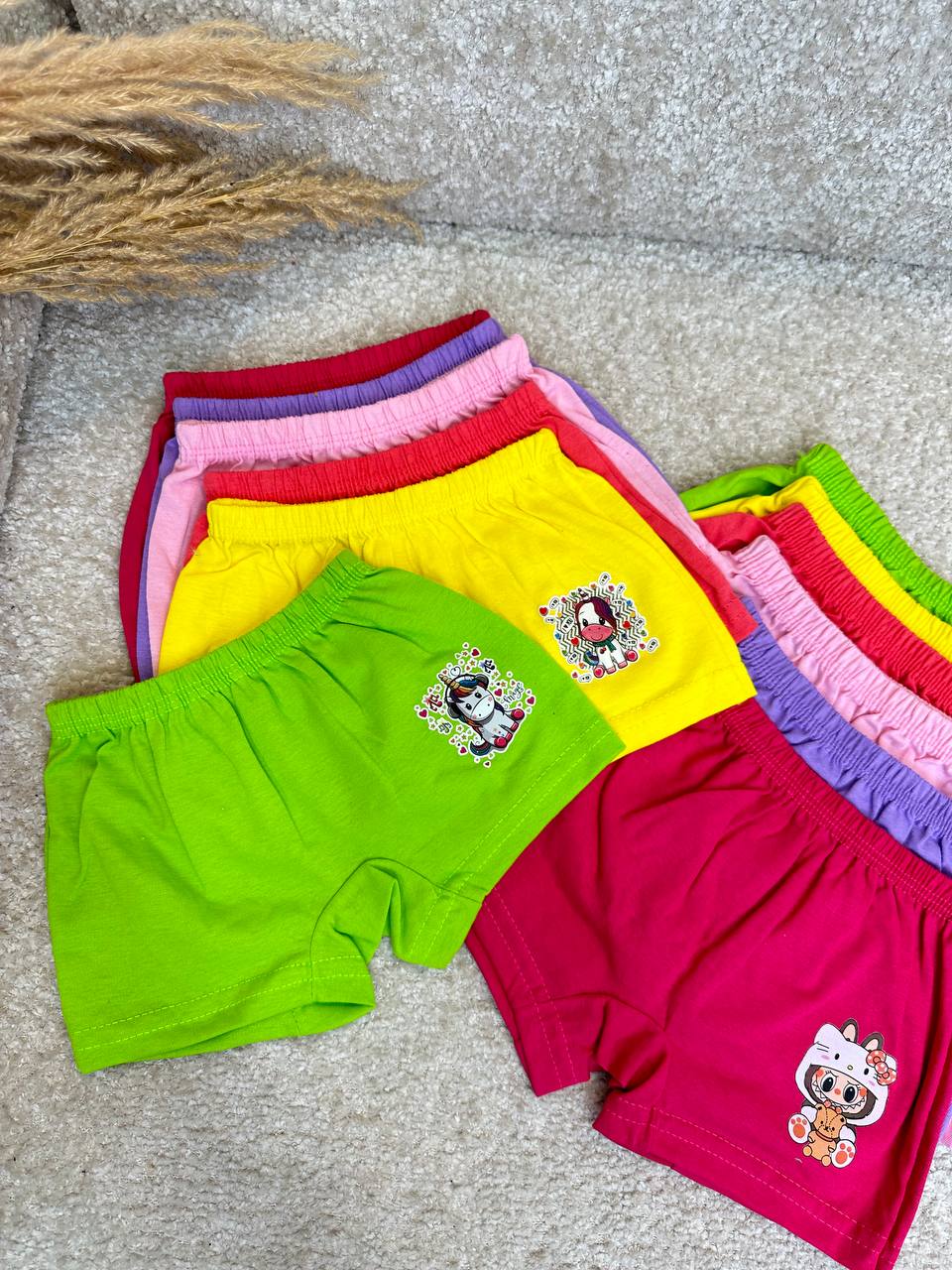 عکس شورت پادار هیوا - شماره 1