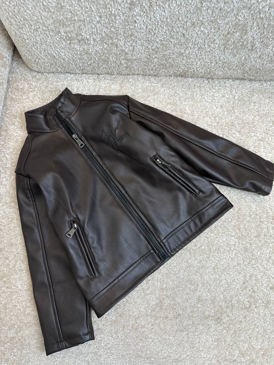 عکس کت چرم اسپرت لاتین گلدوزی - شماره 3