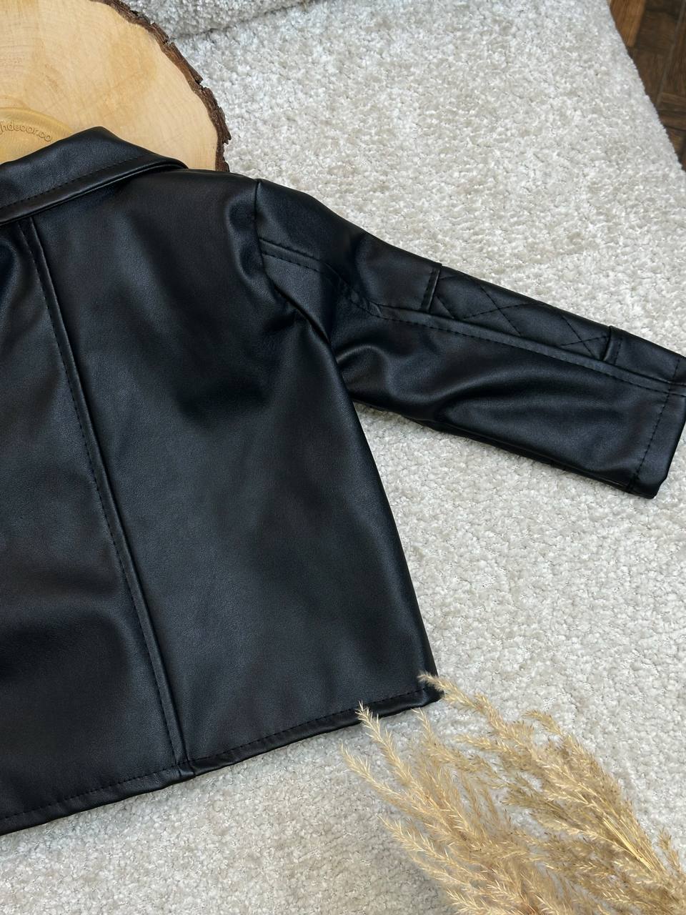 عکس کت چرم کراپی یکتا ویکی - شماره 4