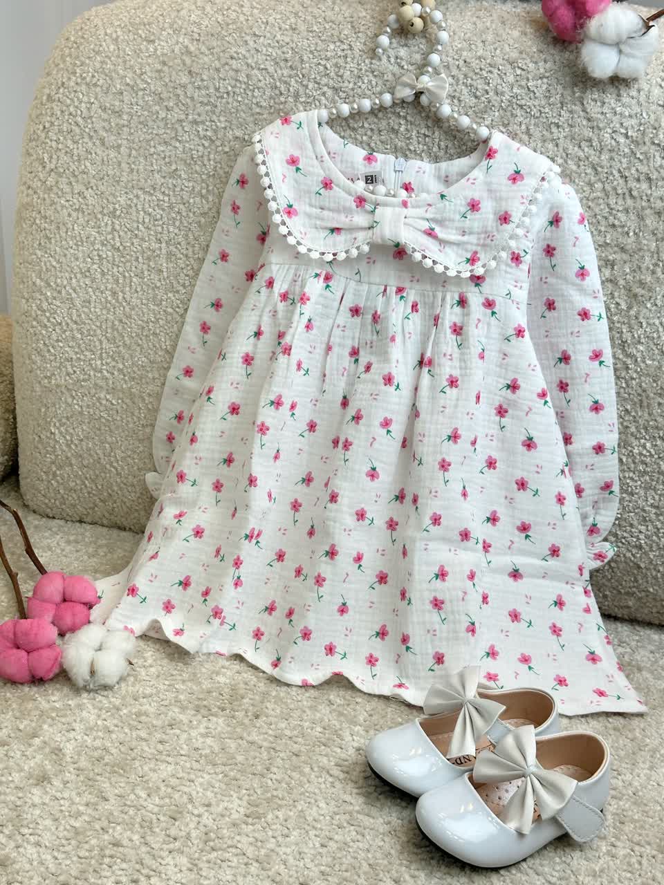 عکس سارافون سفید گل صورتی شینا - شماره 1