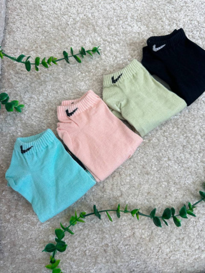 جوراب نایک پاستیلی